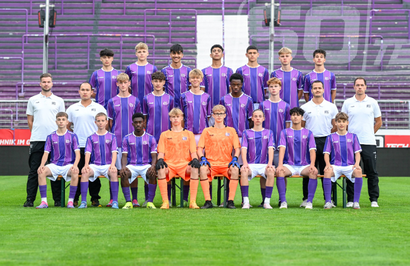 Die U16 des VfL Osnabrück erlebte in der Saison 2024/2025 eine sportlich und strukturell anspruchsvolle Spielzeit in der Niedersachsenliga. 

➡️  vfl.de/saisonrueckbli… 

#vfl1899