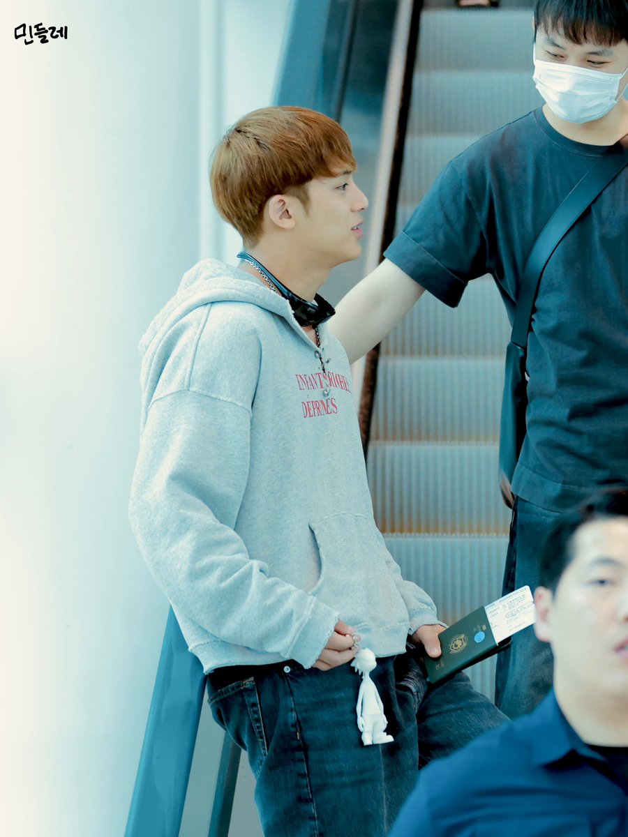 250704 ICN 민규♥

6년만에 가는 쿠알라🤎
너무 예쁘다고ㅠㅠ

#민규  #MINGYU #SEVENTEEN 
#세븐틴 #ミンギュ