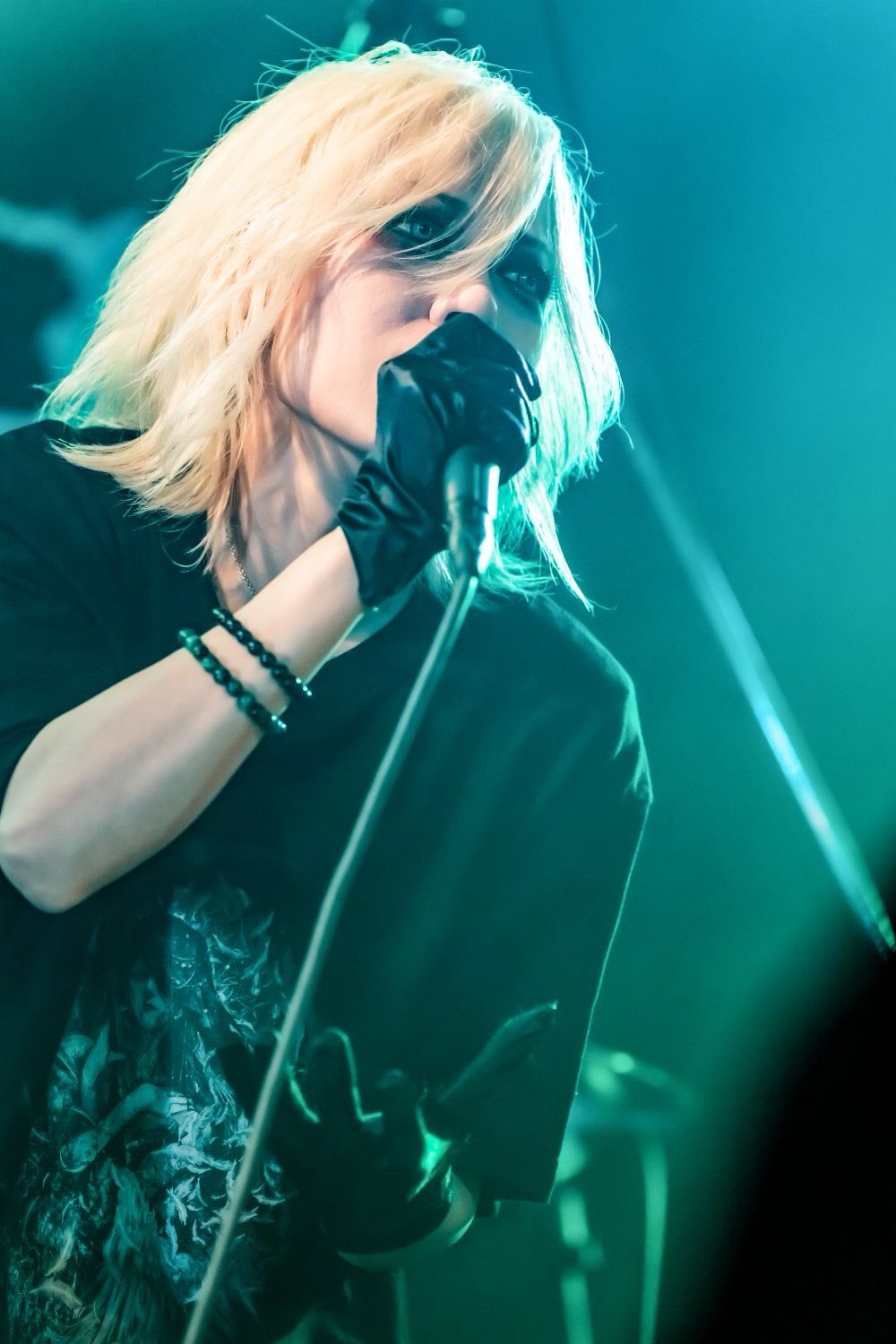 黒葉 (@KUROBA_BDK) / X