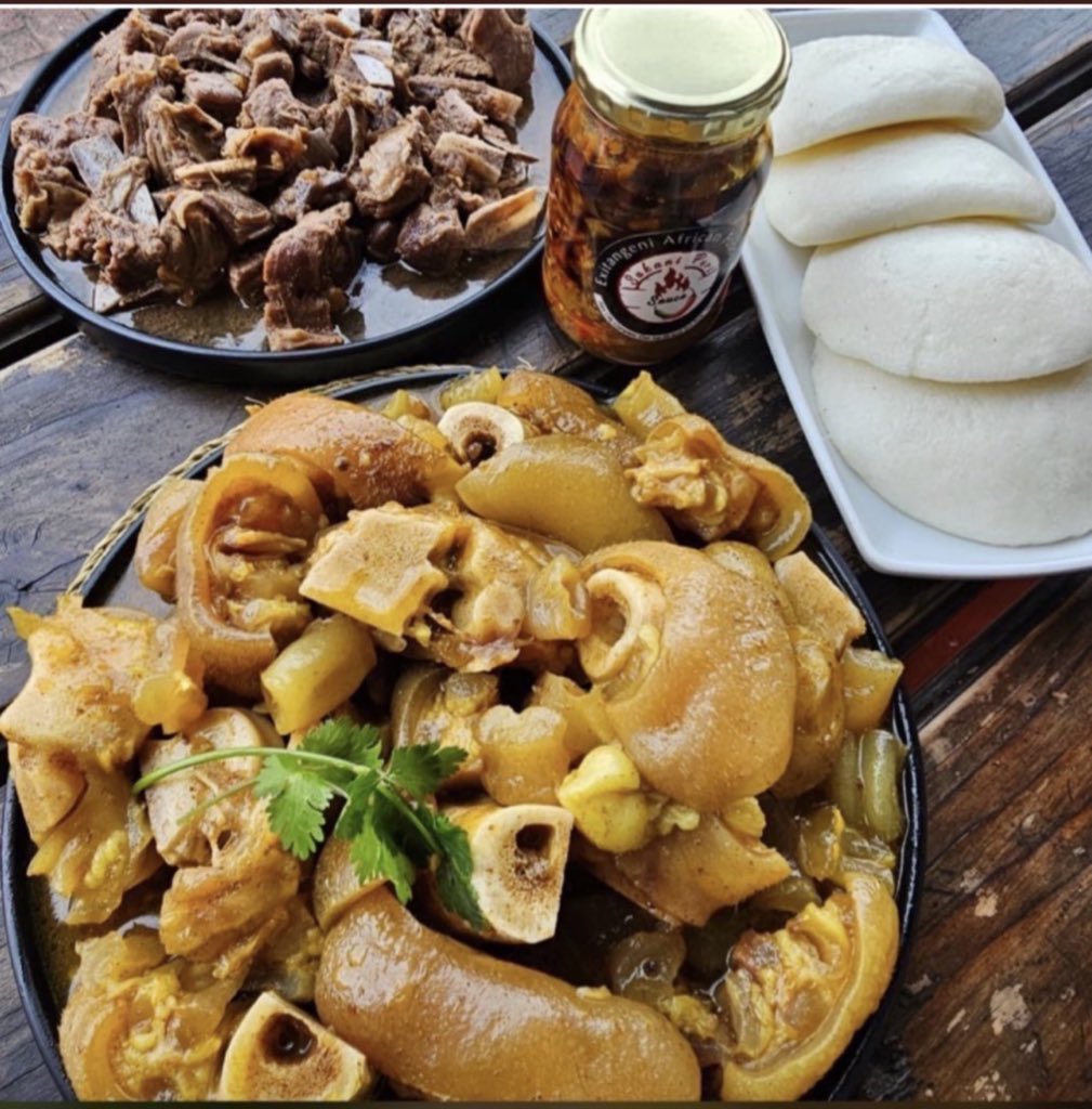 events_zoe's tweet photo. Lunch is ready GOAT MEAT,SHEEP TRIPE ,GUXE(OKRA),MASONJA . Number 7 1st Avenue, Marlboro, Alexandra. We are next to Dunlop tyres. We on Ubereats,MR D &amp;@spazaeats . For orders and collection 📞 071 929 3040 🙏🏾 https://t.co/F1dTSOrX4J