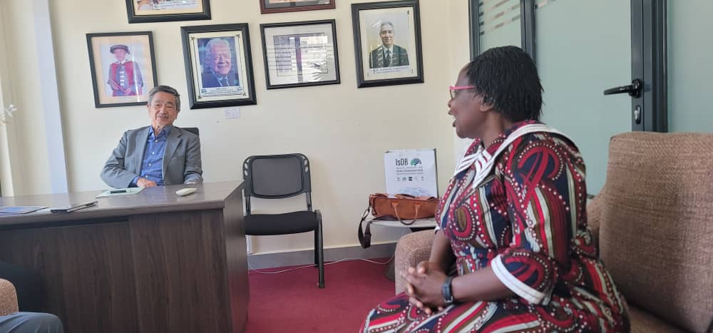 afaasinfo's tweet image. This Morning, the @afaasinfo Executive Director Dr Lilian Lihasi held a meeting with the new @SAA_africa President.@shuichisuzuki during his five day visit to Uganda, the two leaders discussed the long standing partnership that the two organisation's. Present is @AnyangRobert