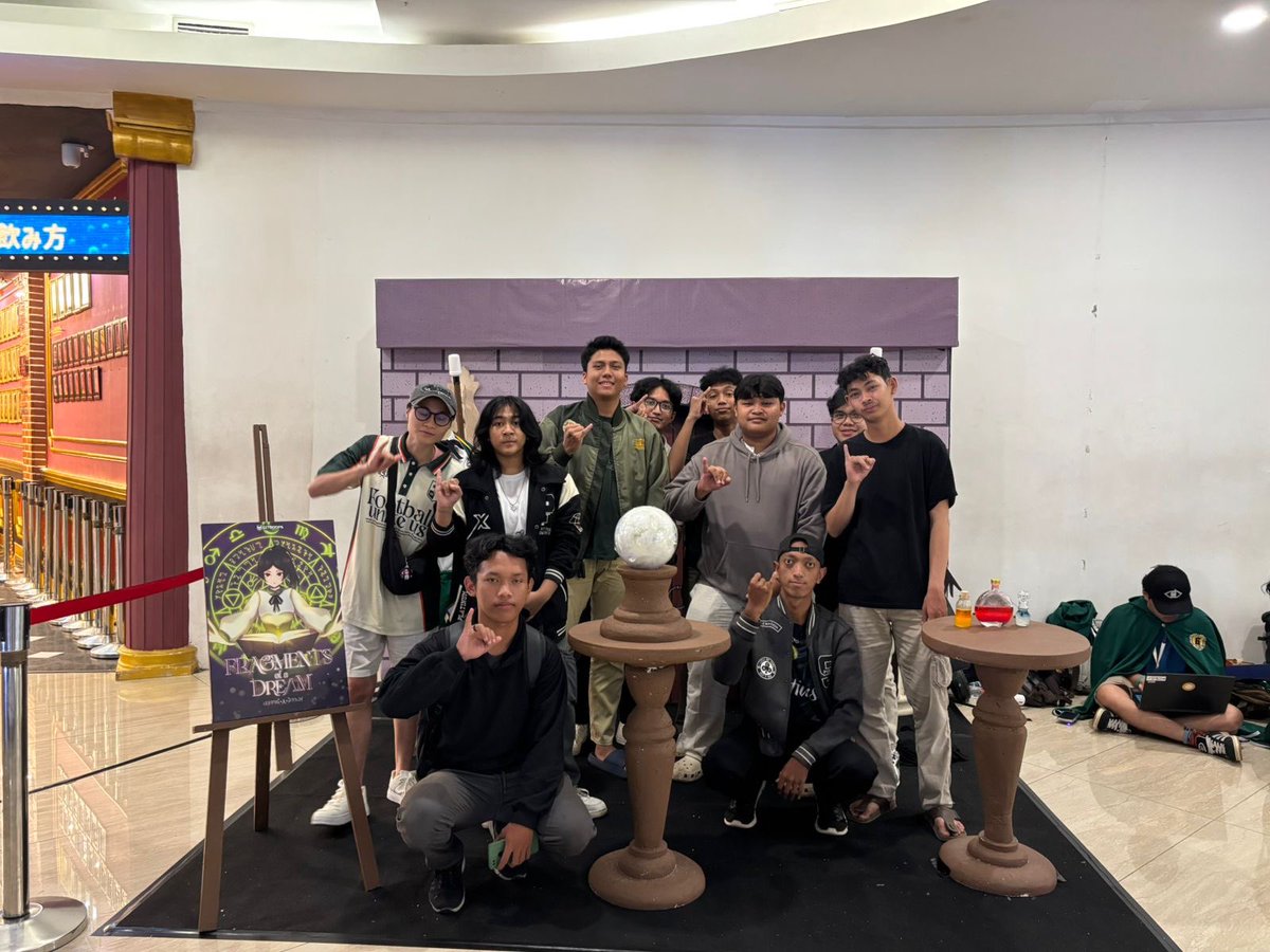 _irisofc's tweet photo. Kemarin kami berkesempatan berkunjung ke project ulang tahun kak @A_GitaJKT48 dari kakak @gitroops π€π©·
Terima kasih untuk teman-teman yang hadir di project yang luar biasa ini! ππ»
#FragmentsOfADream
#GitaGifted24th https://t.co/w1zW8WRhdx