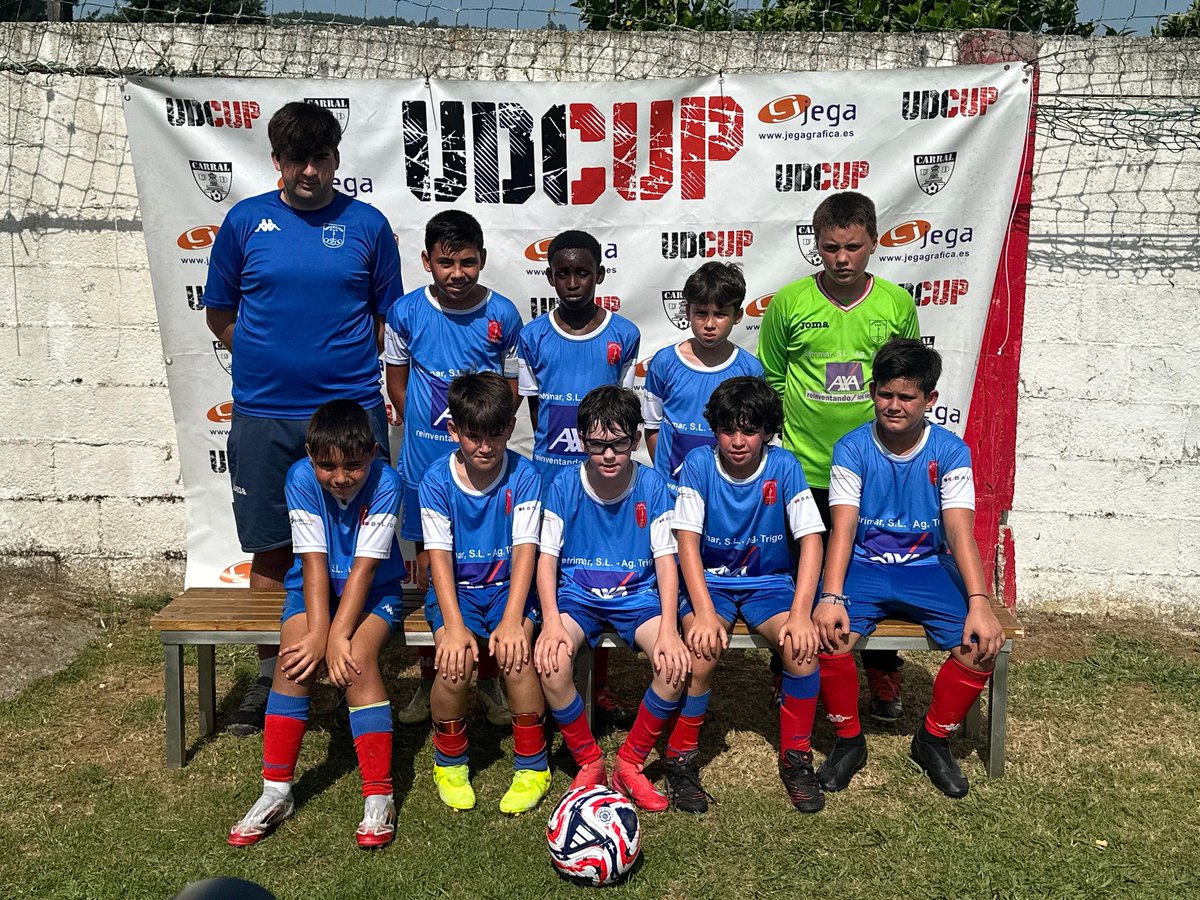 ImperatorOar's tweet photo. 🏆TORNEOS
Acabamos la temporada el fin de semana pasado en el torneo del @carral_ud de la mejor forma posible.
Tercer puesto para los Alevines el domingo y primer puesto para los benjamines el sábado❤️💙
Muchas gracias! @carral_ud
#forzaimper❤️💙 https://t.co/tTZtSO55lJ