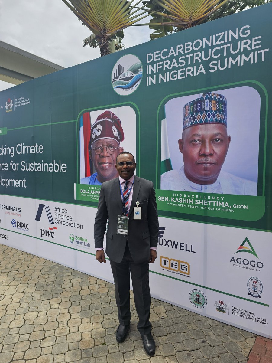 XavierEyamba's tweet photo. On Tuesday, the Federal Ministry of Women Affairs attended the @dinsummitng 
I was privileged to represent my Hon. Minister at the DIN Summit 2025 alongside other leaders and key stakeholders driving conversation on Climate Finance and Infrastructure Development. @NCCCSNigeria https://t.co/BCoS3KJzE0