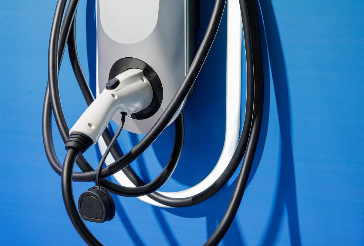 ETAuto's tweet image. 🔌 Every gun matters! 🔌

As India accelerates its EV shift, the charging gun stands as the unsung hero — but challenges persist.

✒️ @shwetabmehrotra

🔗 Read more: auto.economictimes.indiatimes.com/news/industry/…

#EVConnectors #EVCharging #EVInfrastructure #ElectricVehicles #EVChargingStations #ETAuto