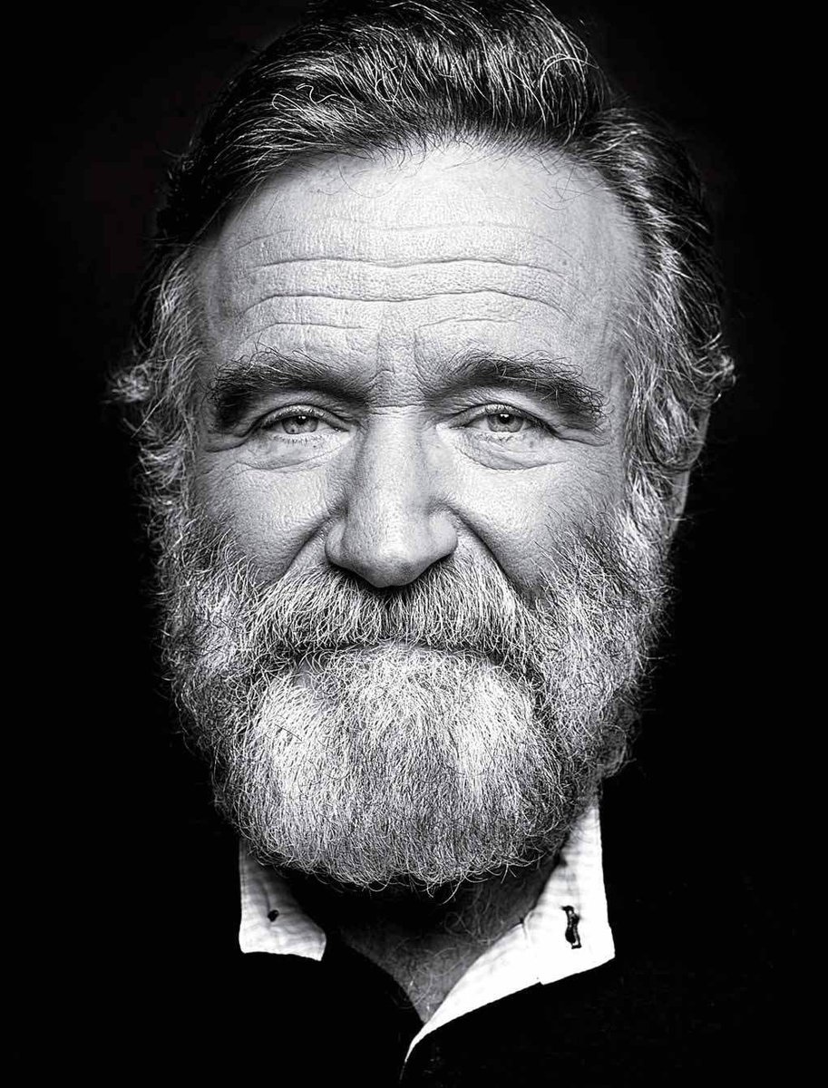 “Bence en derinden üzülen insanlar, başkalarını mutlu edebilmek için en çok çabayı gösterenlerdir.”

—Robin Williams