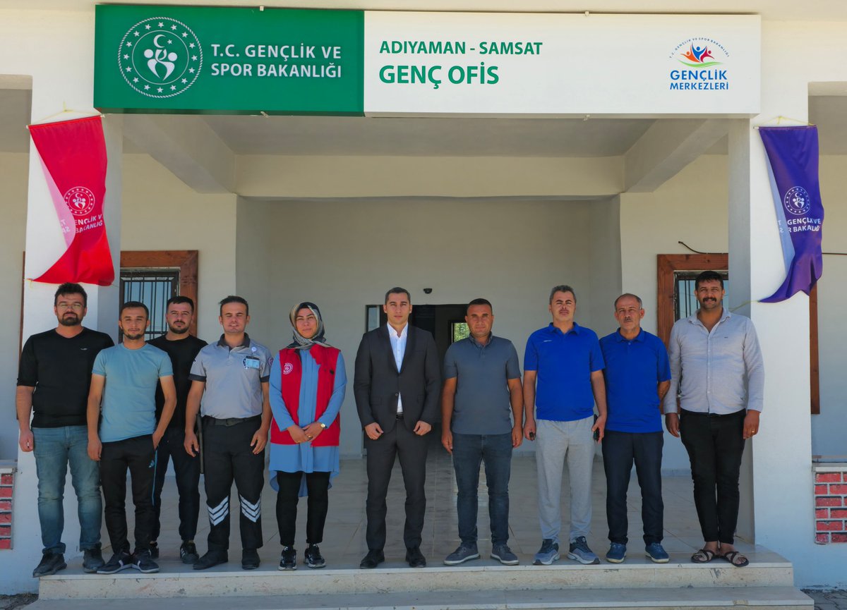 📍Samsat Gençlik ve Spor İlçe Müdürlüğü

Kaymakamımız Sayın Hasan İnanç GÖKÇAYIR, Gençlik ve Spor İlçe Müdürlüğü bünyesinde hizmet veren Kapalı Spor Salonu ve Gençlik Merkezinde incelemelerde bulundu.