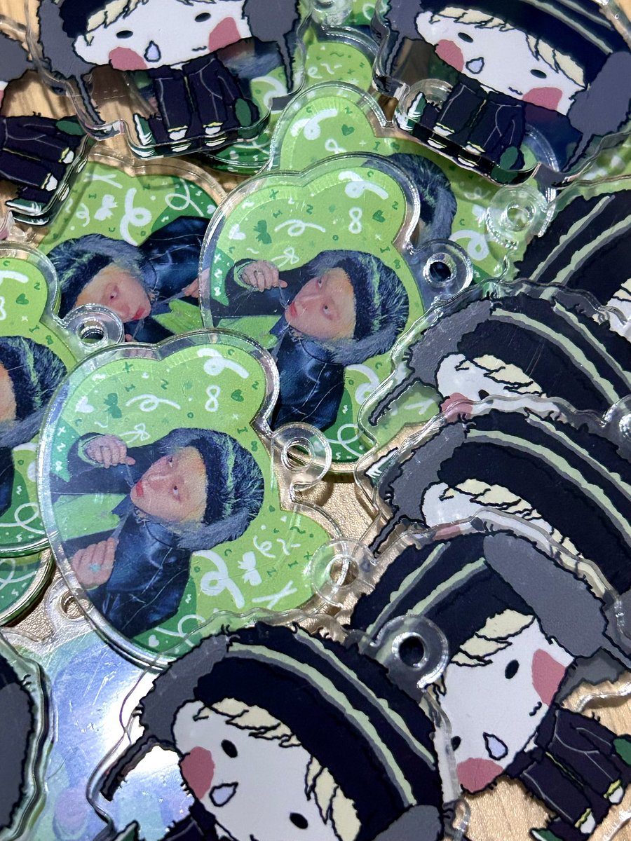 #RT ZICO FANMEETING  <𝑪𝑶𝑴𝒗𝒆𝒏𝒊𝒆𝒏𝒄𝒆>

✰ 키링 나눔 ✰
• 일시 - 7/5 , 7/6 (양일)
• 장소 및 시간 : 수량 극소량&amp;지방러 이슈로 당일 공지📣