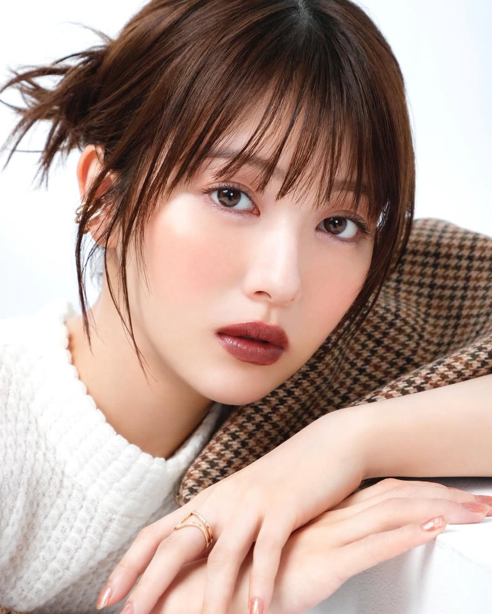 美波 まとめ売り『000様確認用』 写真 7/8枚】浜辺美波：初のお酒CM「自分でも意味が分からない」ワード