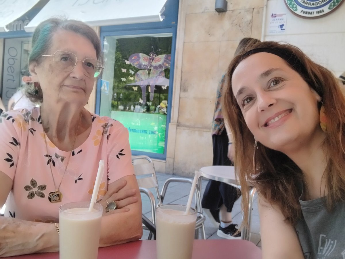 Orxata d estiu amb la mama
🏵🦋 relax.