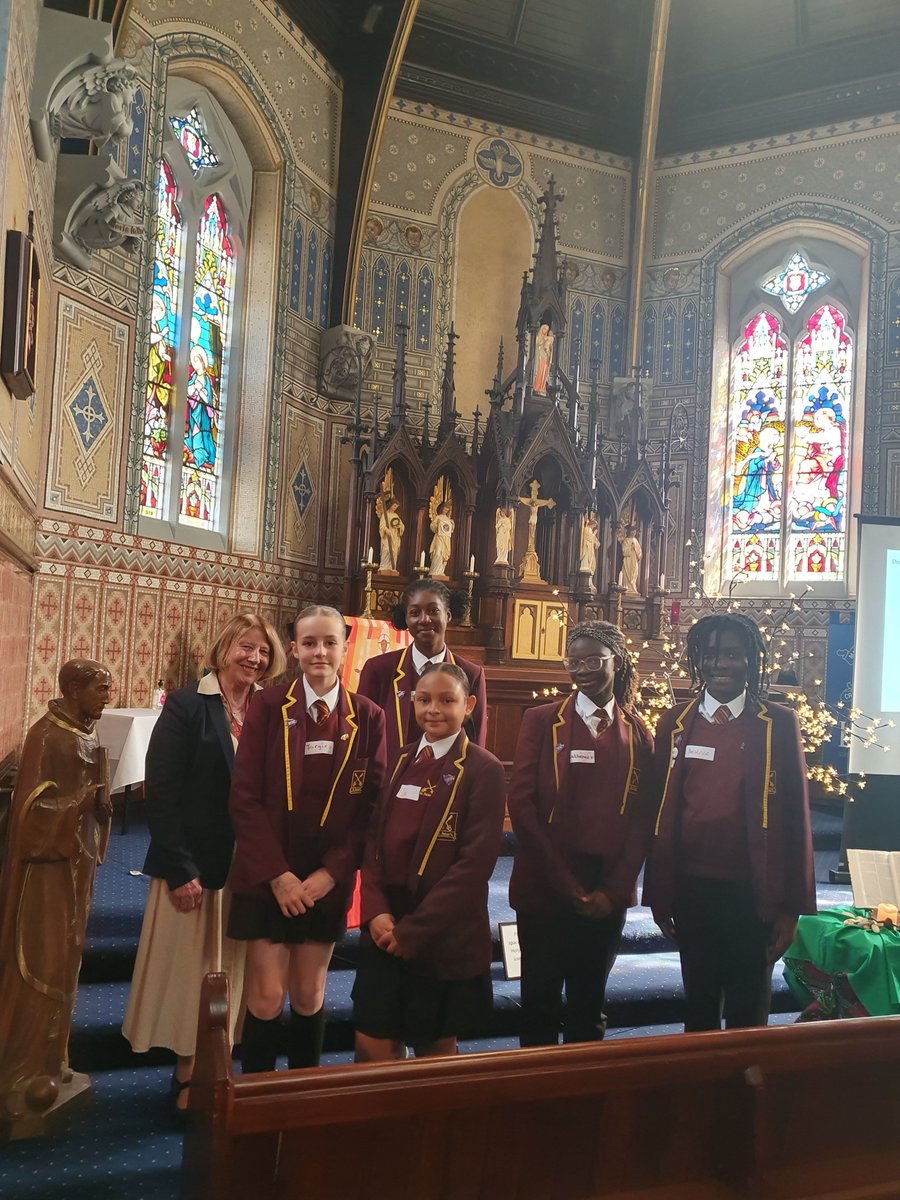 StPetersUK's tweet image. โจ Our amazing Year 7 GIFT Team members took part in the Diocesan Prayer Leadership Training Day on Thursday 3rd July @loretocollegemcr
They joined students from high schools across the diocese to grow in faith, leadership, and friendship. ๐๐ซ #GIFTTeam