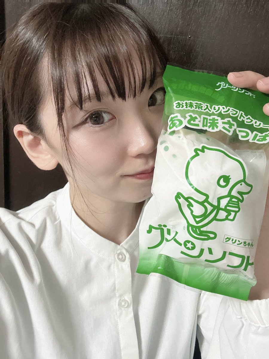 riu_rosetta's tweet image. こんばんわ~！！！🌙
毎日毎日激あつううう
こういう時はやっぱりアイスだよね🌟

🫧🫧🫧🫧🫧🫧🫧🫧🫧
先日ふわふわ海月バンドで
RECしたものを少しだけ🎤🎧
↓↓↓
🫧🫧🫧🫧🫧🫧🫧🫧🫧
#あたらよ 
#僕は #バンドカバー
#僕ヤバ #アイス #グリーンソフト