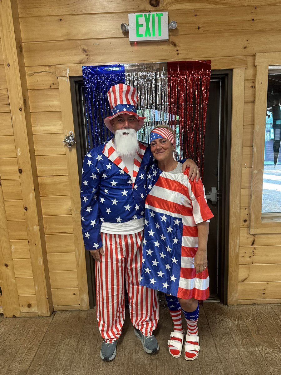 humanutopia2021's tweet image. Happy Fourth of July to all my US friends. Hope you have a great day celebrating 🇱🇷🇱🇷🇱🇷