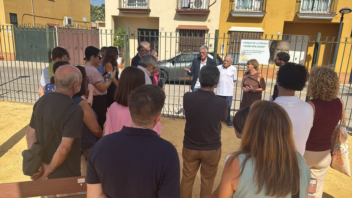 Desde hoy, la Prensa y Juan Holgado tienen un Parque en Gelves. Este Ayuntamiento sevillano ha inaugurado el Parque de la Prensa Juan Holgado, un lugar para el pensamiento critico y un reconocimiento al periodismo honesto y veraz y a un periodista referente de la profesión.
