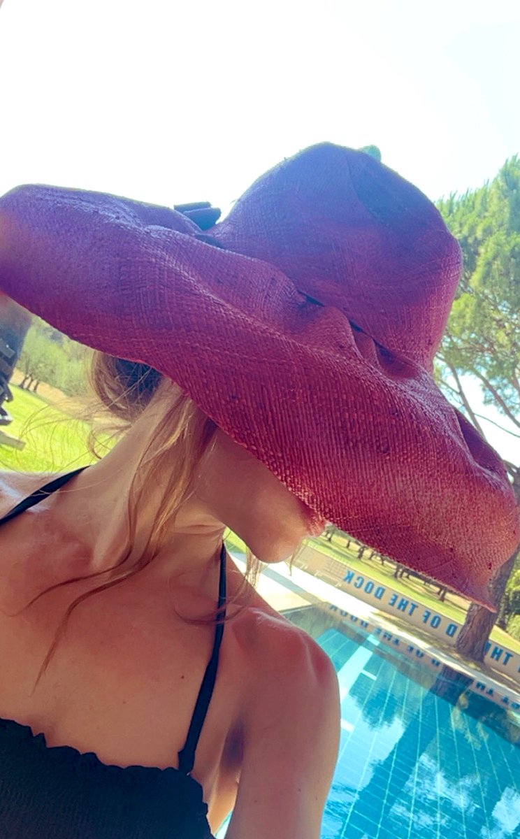 audreysaintgil's tweet photo. Provence retreat before the craziness of the season starts again .. https://t.co/Gm7XJdYXTr