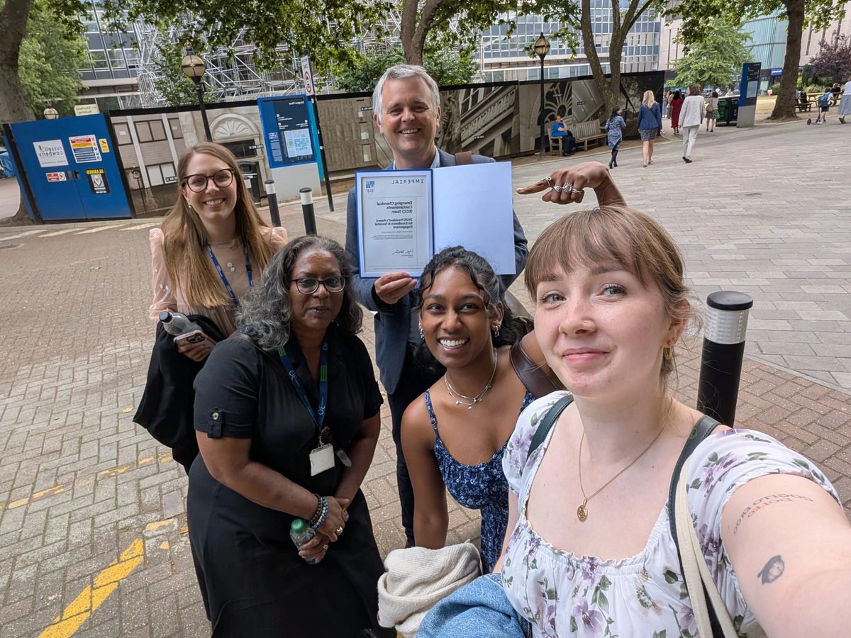 ERGImperial's tweet image. 🥳Congratulation to the ECCT to receive an Imperial College London President's Commendation for Societal Engagement, this recognised engagement with over 150 community groups in 2024 to test freshwater quality for everything ranging from caffeine to pet meds to antidepressants!