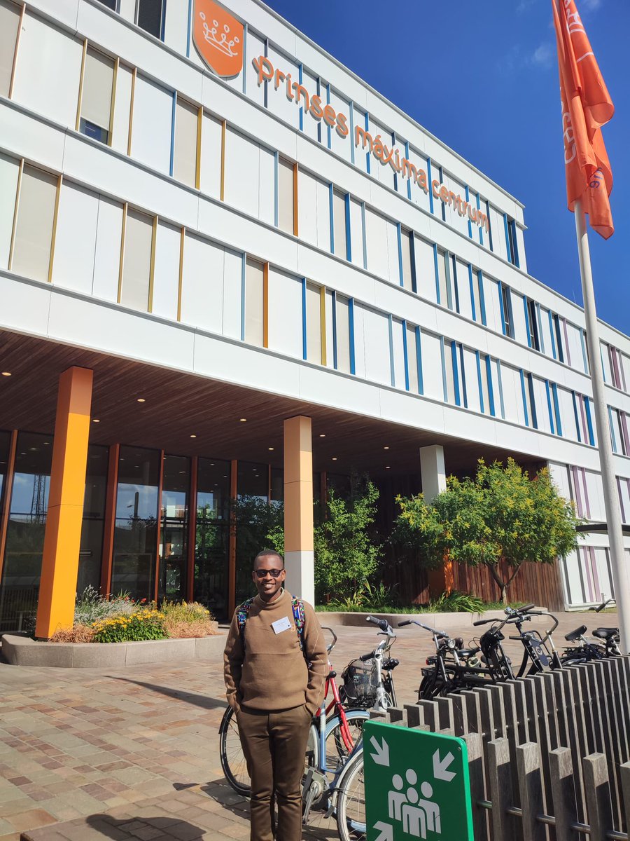 At the Princes Maxima Children oncology Center. Happy to feel orange 🍊