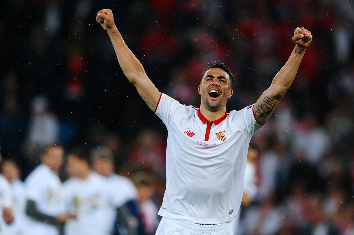 La Filigrana (@lafiligranasvq) on Twitter photo 👋 Vicente Iborra, leyenda del <a href="/SevillaFC/">Sevilla Fútbol Club</a>, cuelga las botas
⚽️Cuatro temporadas, 173 partidos, 30 goles, 11 asistencias y tres Europa Leagues con la elástica rojiblanca.
❤️ El sevillismo siempre te agradecerá tu labor, <a href="/Iborra_Vicente/">Vicente Iborra de la Fuente</a> 👋 Vicente Iborra, leyenda del <a href="/SevillaFC/">Sevilla Fútbol Club</a>, cuelga las botas
⚽️Cuatro temporadas, 173 partidos, 30 goles, 11 asistencias y tres Europa Leagues con la elástica rojiblanca.
❤️ El sevillismo siempre te agradecerá tu labor, <a href="/Iborra_Vicente/">Vicente Iborra de la Fuente</a>