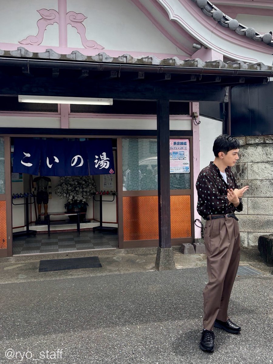 本日 #ババンババンバンバンパイア 公開初日です🦇✨先ほど浜崎監督やステキな共演者の皆様と、とても楽しく初日舞台挨拶①を終えました😊今日は19:56から #沸騰ワード10 、明日13:30からは #キントレ に板垣李光人さんと出演いたします。映画ともに是非チェックしてください🦀🍧✨
#バババ