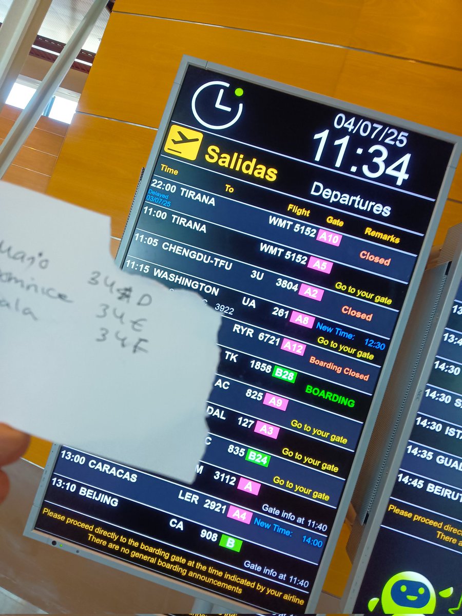 marioss75's tweet photo. Más de 12 horas esperando un viaje a Tirana con @wizzair 
Nos bajan de un avión a las 2AM, nos mandan venir a las 9 nos dan un cartón de embarque y a estas horas no sabemos si saldremos. 

@aena necesitamos soluciones, hay familias, mayores y gente muy cabreada.... https://t.co/wE2kHWqjzI
