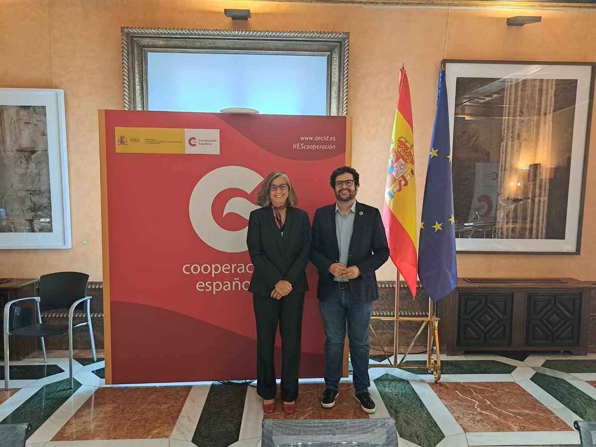 Antón Leis (@anton_leis) on Twitter photo 🇪🇸🤝🇺🇳Recibimos en <a href="/AECID_es/">AECID</a> a <a href="/AnacludiaRossb1/">Anacláudia Rossbach</a> Directora Ejecutiva de <a href="/UNHABITAT/">UN-Habitat</a> tras #FFD4
Repasamos nuestro trabajo en África, América Latina o Filipinas en sectores prioritarios para <a href="/CooperacionESP/">Cooperación Española</a> como la resiliencia climática en zonas urbanas y en el marco de <a href="/Local2030/">Local2030 Coalition</a> 🇪🇸🤝🇺🇳Recibimos en <a href="/AECID_es/">AECID</a> a <a href="/AnacludiaRossb1/">Anacláudia Rossbach</a> Directora Ejecutiva de <a href="/UNHABITAT/">UN-Habitat</a> tras #FFD4
Repasamos nuestro trabajo en África, América Latina o Filipinas en sectores prioritarios para <a href="/CooperacionESP/">Cooperación Española</a> como la resiliencia climática en zonas urbanas y en el marco de <a href="/Local2030/">Local2030 Coalition</a>