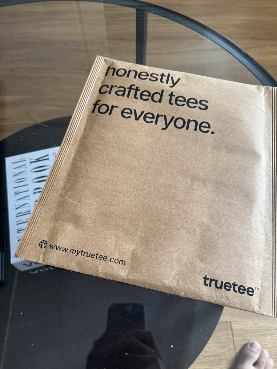 Nikunj Taneja (@nikunjtaneja_) on Twitter photo soft tee, great packaging, very few products out there that can match this from a value-for-money POV
<a href="/yash_truetee/">Yash is Building TrueTee</a> has done a commendable job, kudos 👏🏽
still like the uniqlo oversized airism fit better, small and ez fix tho soft tee, great packaging, very few products out there that can match this from a value-for-money POV
<a href="/yash_truetee/">Yash is Building TrueTee</a> has done a commendable job, kudos 👏🏽
still like the uniqlo oversized airism fit better, small and ez fix tho