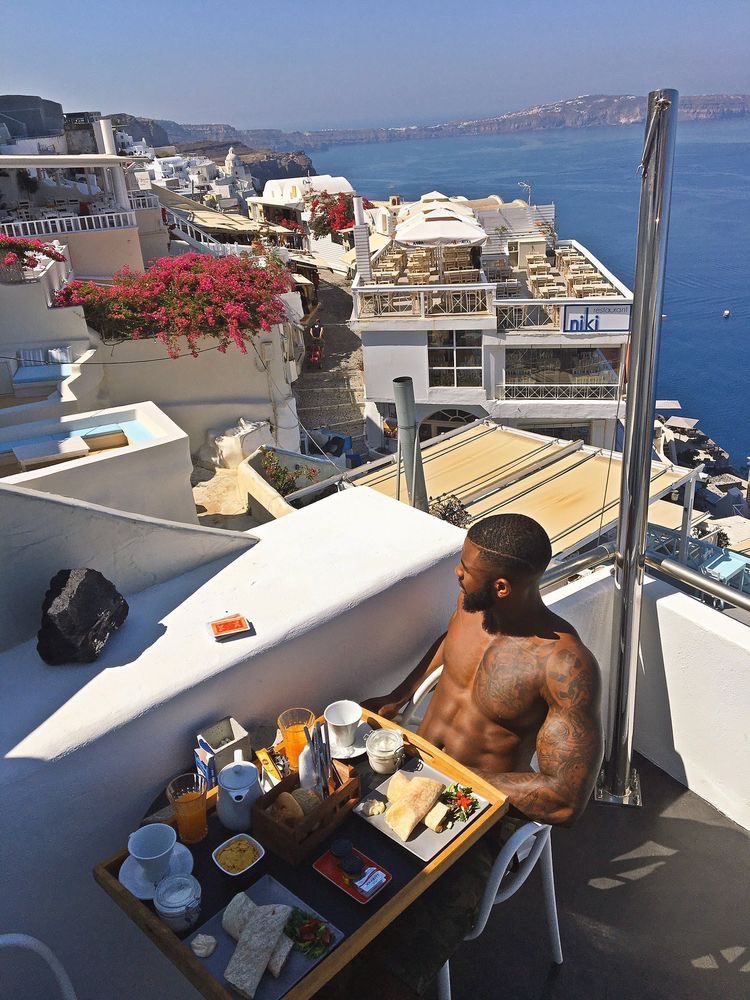 Hey from Coinavatar👀
How do you spent you summer? Share in replies👇