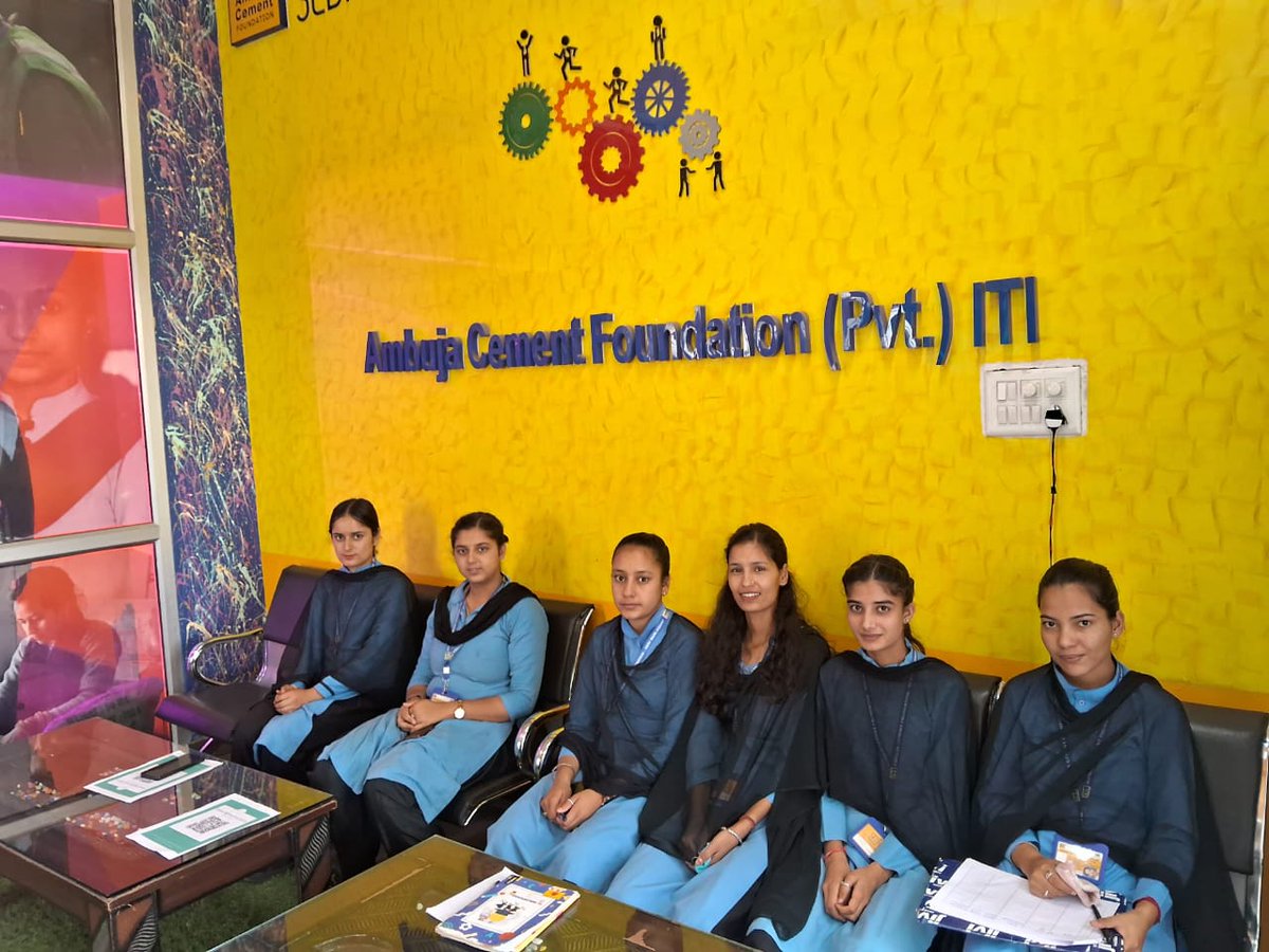 Telecom Sector Skill Council (@tsscindia) on Twitter photo 100+ jobseekers joined the fair at <a href="/WeAreACF/">Ambuja Foundation</a> ITI, Darlaghat, Solan—powered by TelcoJobs.in, TSSC, & SEDI!
Explore roles 👉 telcojobs.in
More info 👉 tsscindia.com
#JobFair #TelecomJobs #SkillingIndia #TSSC #Solan #HimachalJobs 100+ jobseekers joined the fair at <a href="/WeAreACF/">Ambuja Foundation</a> ITI, Darlaghat, Solan—powered by TelcoJobs.in, TSSC, & SEDI!
Explore roles 👉 telcojobs.in
More info 👉 tsscindia.com
#JobFair #TelecomJobs #SkillingIndia #TSSC #Solan #HimachalJobs