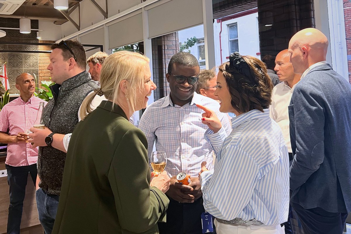 Thank you to everyone who joined us for Leadership Labs last night. 👏

Great to connect over real conversations on AI, leadership &amp; the future of work. Big thanks to Stephan Thoma, Gus Fraser &amp; Vincent Sider for their insights. 

Another strong session at the Hub!