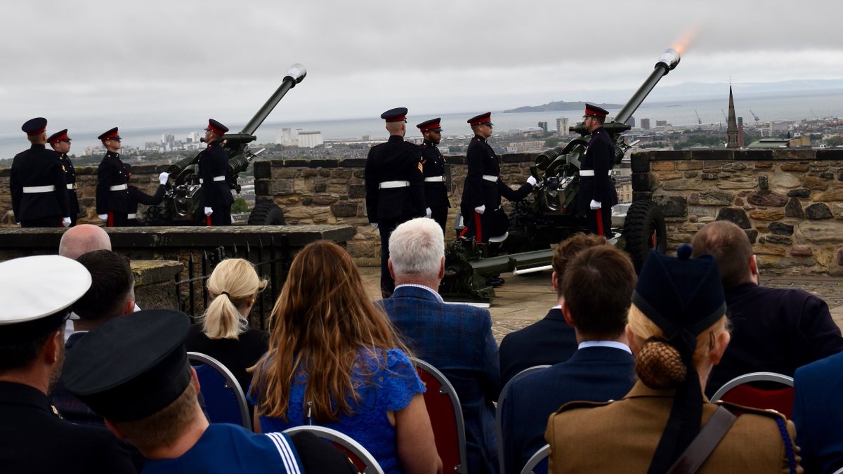 hrfca's tweet image. A 21-Gun Salute was fired at @edinburghcastle to mark His Majesty The King’s birthday and the start of Royal Week celebrations in Scotland: hrfca.co.uk/news/gun-salut….
#Congratulations to the #ArmedForcesCovenant and Defence Employer Recognition Scheme Award recipients! 🏰🏴👑…