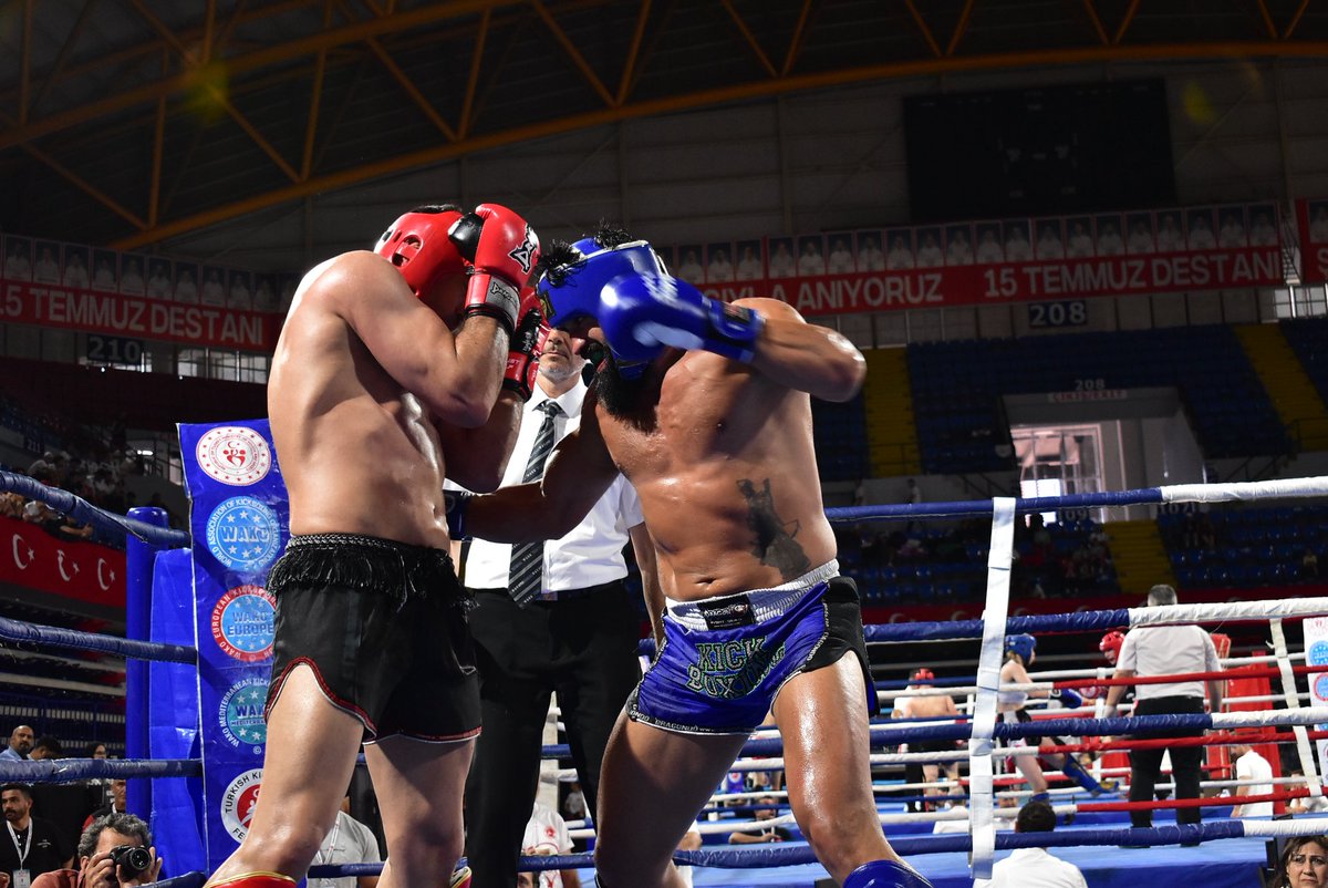 TASKK Türkiye Kick Boks Şampiyonası Büyükler ve Gençler Ring müsabakaları sona ermiştir.