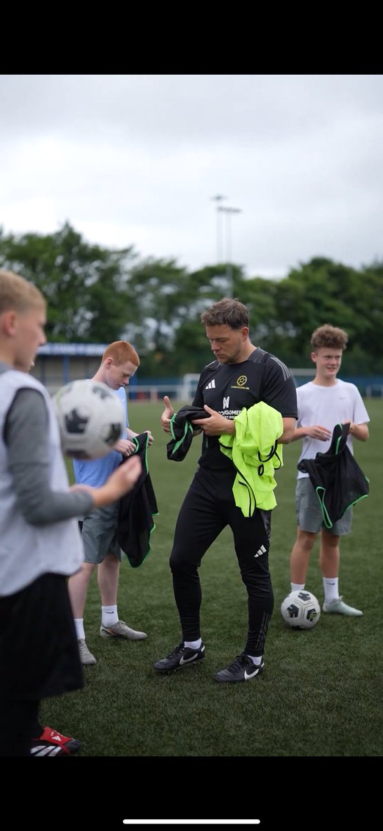 Nearly two decades since school… still spending my summers pinging balls⚽️💥