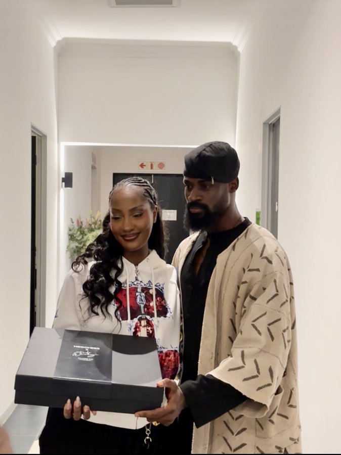 MaldiniXerxes's tweet image. Proper Yoruba babe &amp;amp; Prince 
Tunde x Tem&apos;s

#SlumLord
#ChessinSlum