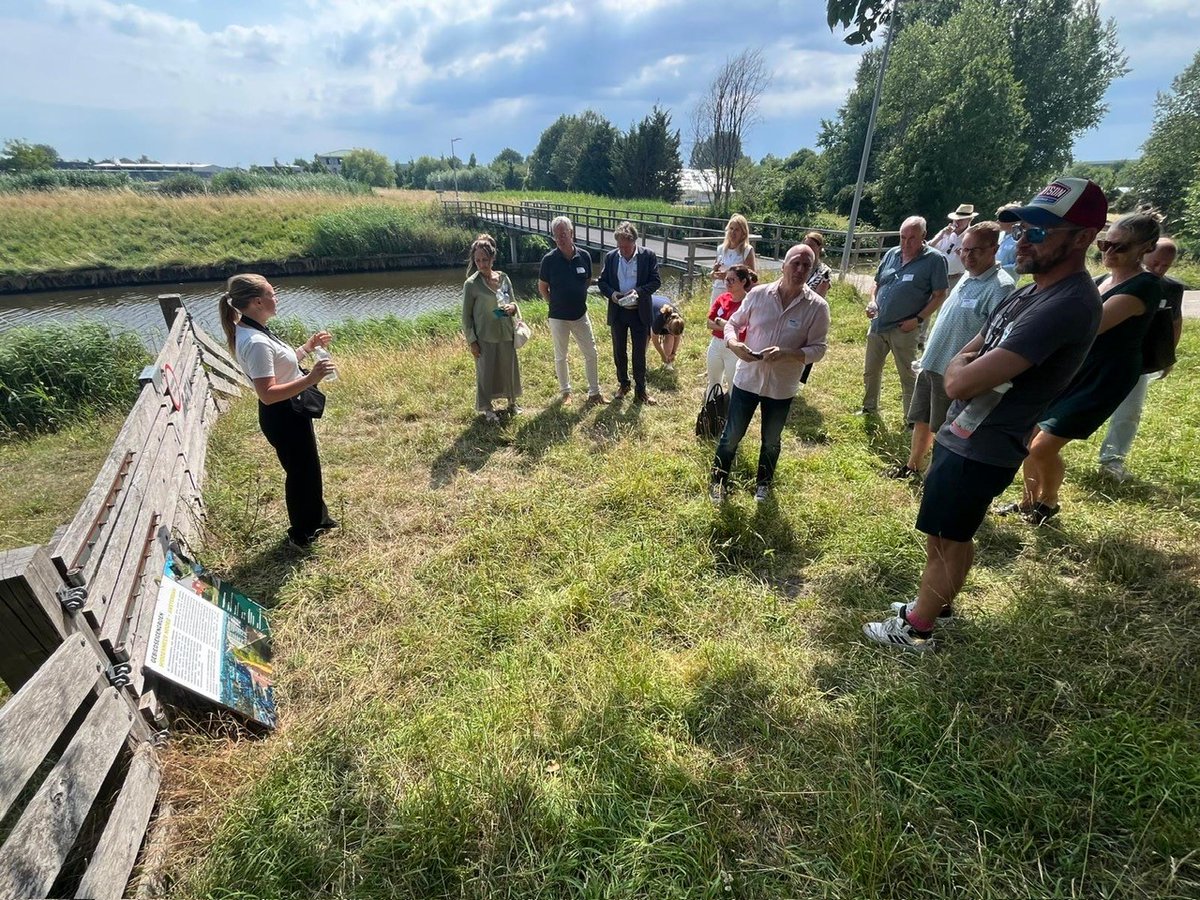 Geslaagde SHARE Meets in de Genie-Loods bij Fort Aalsmeer! Ondernemers, beleidsmakers en vernieuwers kwamen samen rond thema Ruimte voor Maakkracht. Inspirerende ontmoetingen waar erfgoed, ondernemerschap, aandacht en verbeelding elkaar vonden. Lees meer: sharehaarlemmermeer.nl/sharenewz/shar…