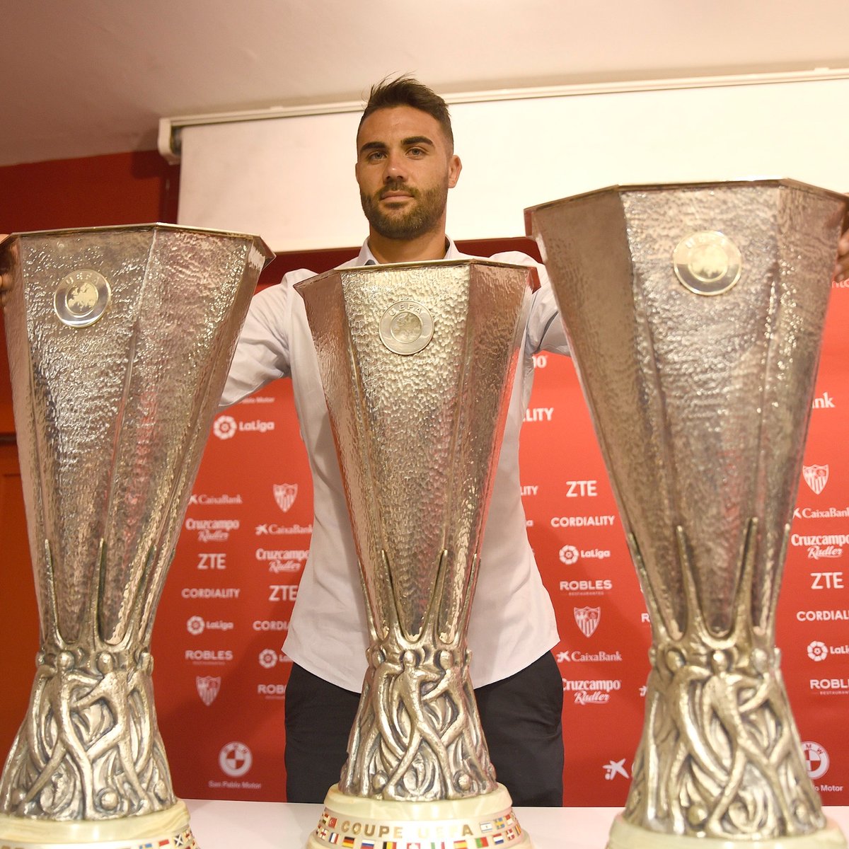 El Sevillista (@elsevillistacom) on Twitter photo 🗣️ Iborra: "He decidido dejar el fútbol en activo"
#️⃣ #SevillaFC #TDSDeporte
✍🏼 <a href="/Erick18SFC/">Erick Pérez</a>
🔗 elsevillista.es/2025/07/iborra… 🗣️ Iborra: "He decidido dejar el fútbol en activo"
#️⃣ #SevillaFC #TDSDeporte
✍🏼 <a href="/Erick18SFC/">Erick Pérez</a>
🔗 elsevillista.es/2025/07/iborra…