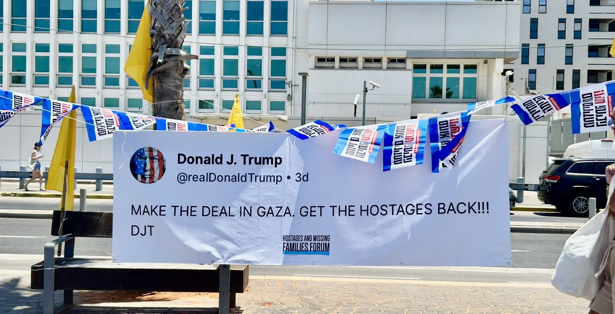 Spotted outside the U.S consulate in Tel Aviv
