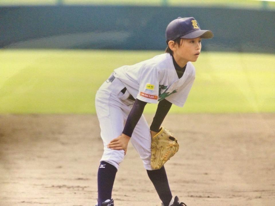 kagamimoti9999's tweet photo. 今の夢って言われたらパッとは答えれへんけど、幼い頃から生まれ育った地元をどんな形であれ盛り上げたいとはずっとずっと言ってきた。
その目標の一歩目な気がします。
球児やった頃、夜更かしして見てた番組のテーマソング選んでもらいました！
滋賀県高校野球ハイライトテーマソング！チキン野郎！ https://t.co/e8erxIioNs