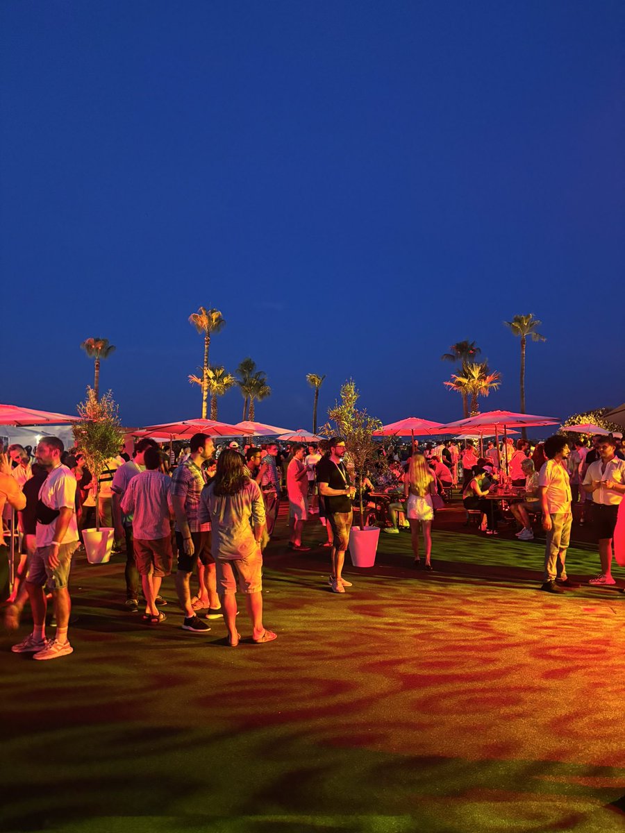theo💅.eth (@teawaterwire) on Twitter photo in case you missed it, here’s another post about how lovely was <a href="/EthCC/">EthCC - Ethereum Community Conference</a> :) (or as we say in french: “vraiment pas mal”)
reminded me of the summer holidays with my family: the smell of suncream, the evening ice creams and just walking « flâner » along the beach
expect that this in case you missed it, here’s another post about how lovely was <a href="/EthCC/">EthCC - Ethereum Community Conference</a> :) (or as we say in french: “vraiment pas mal”)
reminded me of the summer holidays with my family: the smell of suncream, the evening ice creams and just walking « flâner » along the beach
expect that this
