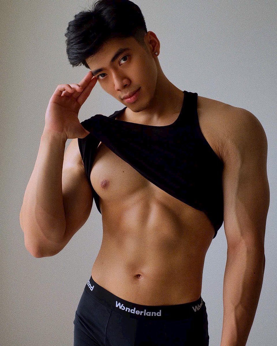 📣📣📣GÓC TUYỂN DỤNG
Double-T Spa for Men cần tuyển KTV Nam 
⚜20 Nhân viên Nam ( tuổi từ 18 đến 30) 
⚜Yêu cầu : có ngoại hình (Body gym là một lợi thế)                                 
⚜Thu nhập từ 25-> 50 triệu   ☎️Inbox zalo 039 360 5218