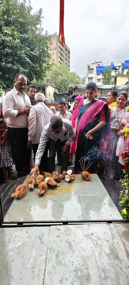 TukaramKate's tweet image. प्रभाग क्र.१४६ अणुशक्ती नगर येथे नव्या सार्वजनिक शौचालयाचे लोकार्पण नगरसेविका सौ. समृद्धी गणेश काते यांच्या प्रयत्नातून पार पडले. महिलांच्या व ज्येष्ठ नागरिकांच्या मागणीनंतर ही महत्त्वाची सुविधा उपलब्ध करण्यात आली.

#tukaramkate #ChemburDevelopment #PublicWelfare #ChemburUpdates