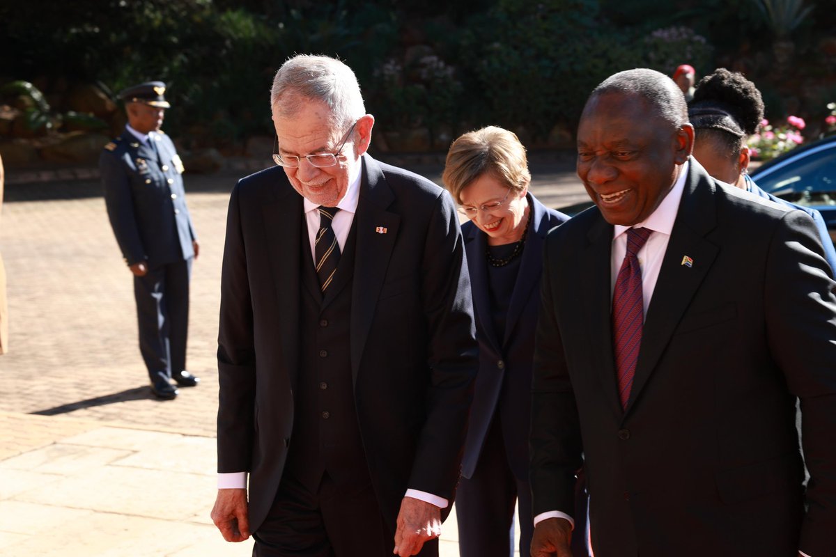 Today’s State Visit presents an opportunity to consolidate the long-standing and strong relationship between South Africa and Austria, particularly in the fields of arts and culture, higher education, renewable energy, trade and investment, and waste management.
