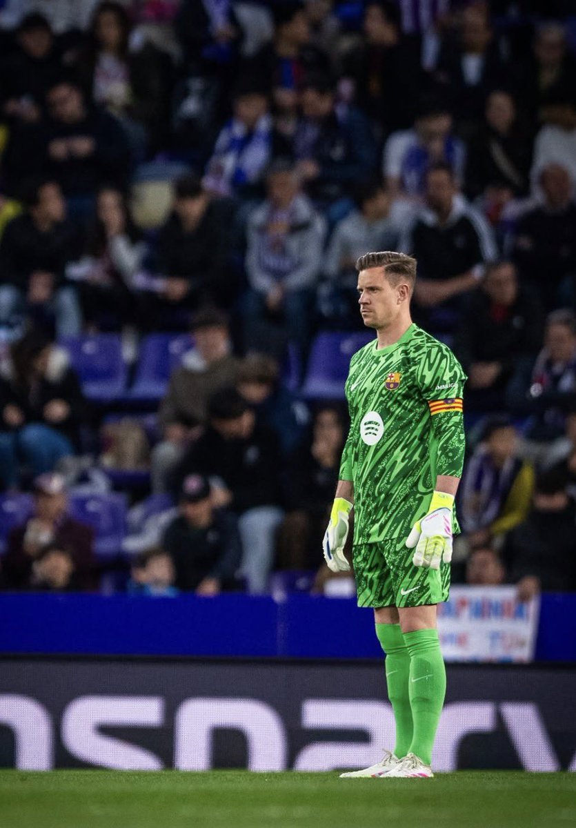 ¿Lo digo?

Venga.

Lo digo.

Mi extremo suplente es Ter Stegen.