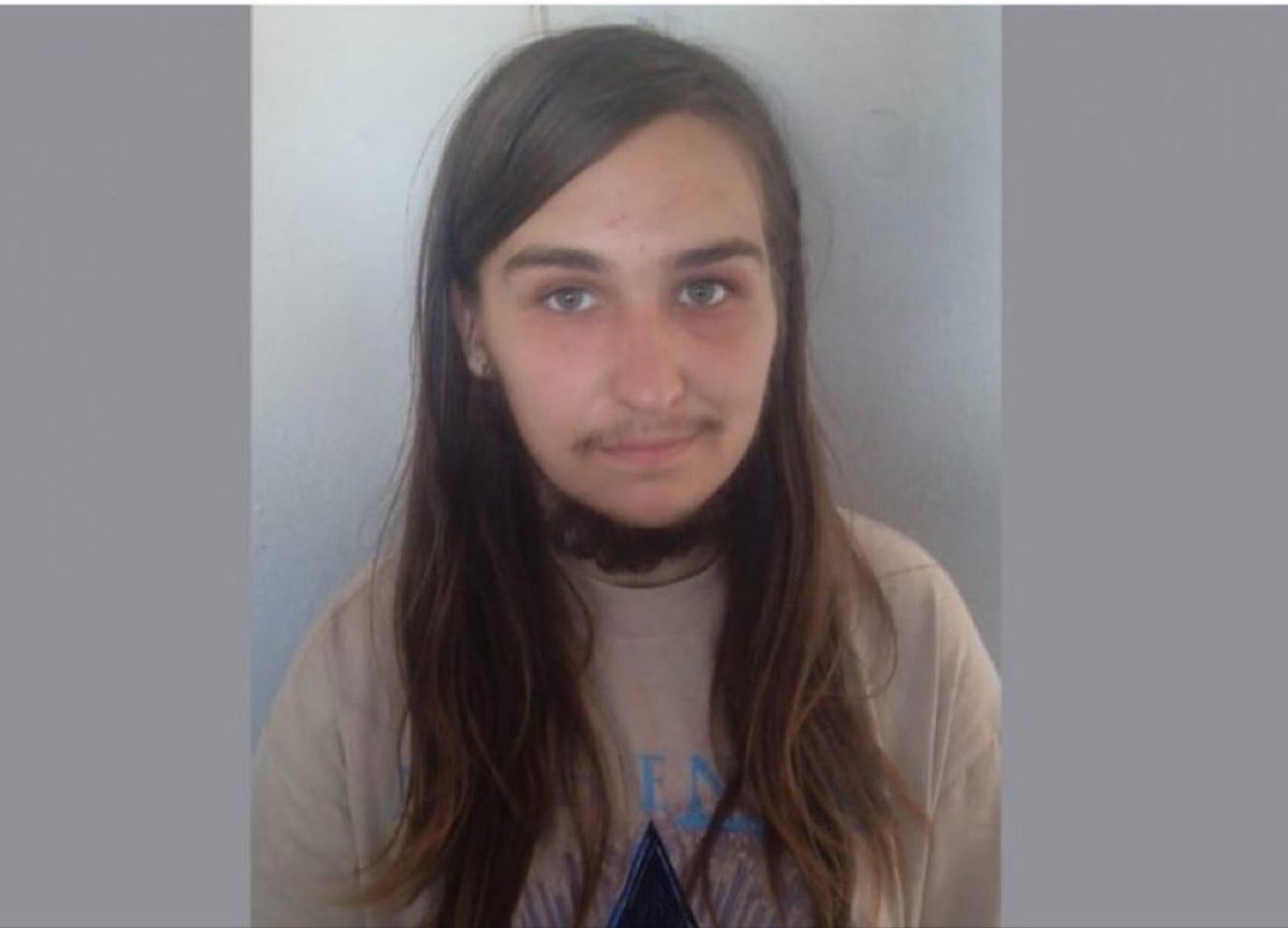 Después de varias noticias falsas que circulaban sobre su muerte, ahora resulta que esta joven murió a causa de la negligencia y las condiciones inhumanas del centro de detención migratorio de nuestro país. Espero que se haga justicia💔