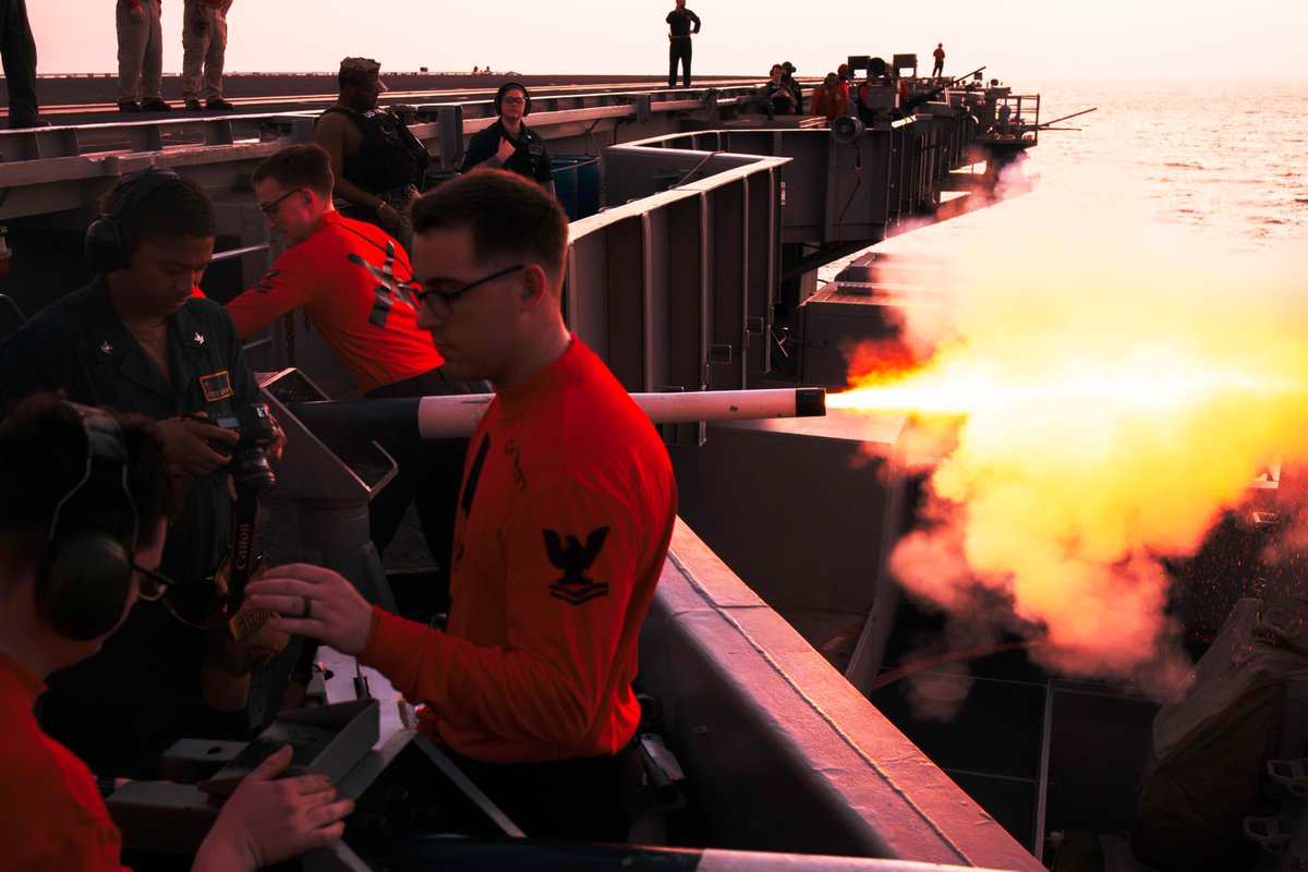 🇺🇸 This #IndependenceDay, we celebrate the birth of our nation and 250 years of the U.S. Navy defending its freedom.
Since 1775, your Navy has stood the watch—from seabed to space, delivering power for peace—always ready to fight and win alongside our Allies and partners. ⚓🗽