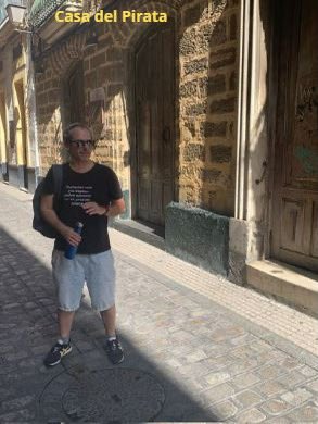 Mi experiencia como escritor (@miexperienciac2) on Twitter photo Viva nuestro escritor, que nos lleva de excursión. El gran Jesús Relinque nos llevo de ruta por Cádiz haciendo muestra de su sabiduría y explicándonos enclaves importantes de su novela La Llave de los Misterios y de la Historia Gaditana.
<a href="/PedjaPixeblog/">Jesús Relinque</a> <a href="/FLCadiz/">Feria Libro Cádiz</a> <a href="/Kaizeneditores/">Kaizen editores</a> Viva nuestro escritor, que nos lleva de excursión. El gran Jesús Relinque nos llevo de ruta por Cádiz haciendo muestra de su sabiduría y explicándonos enclaves importantes de su novela La Llave de los Misterios y de la Historia Gaditana.
<a href="/PedjaPixeblog/">Jesús Relinque</a> <a href="/FLCadiz/">Feria Libro Cádiz</a> <a href="/Kaizeneditores/">Kaizen editores</a>
