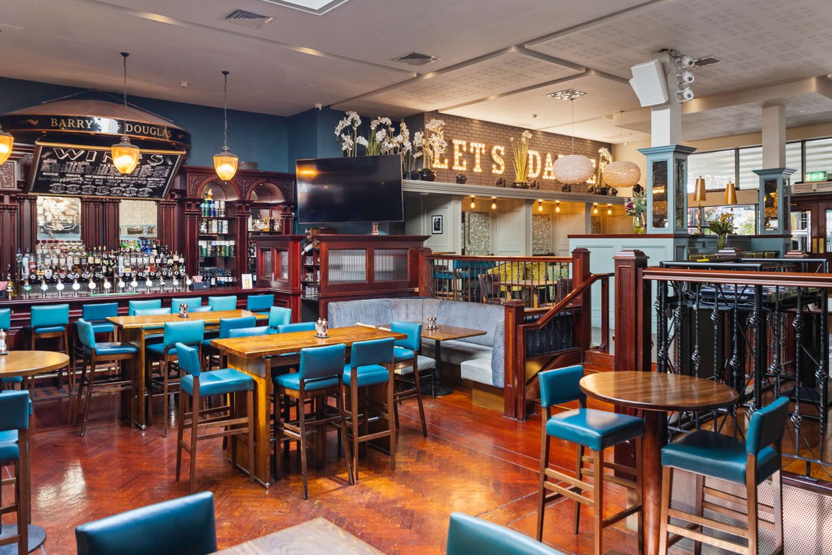 Breakfast? Brunch? The Lions Game? 

Yes. Yes. Yes 

We are now taking bookings for breakfast &amp; brunch ahead of the British &amp; Irish Lions Games (19th, 26th July, 2nd Aug) 🍴☕

Book your table now, visit barrysofdouglas.com