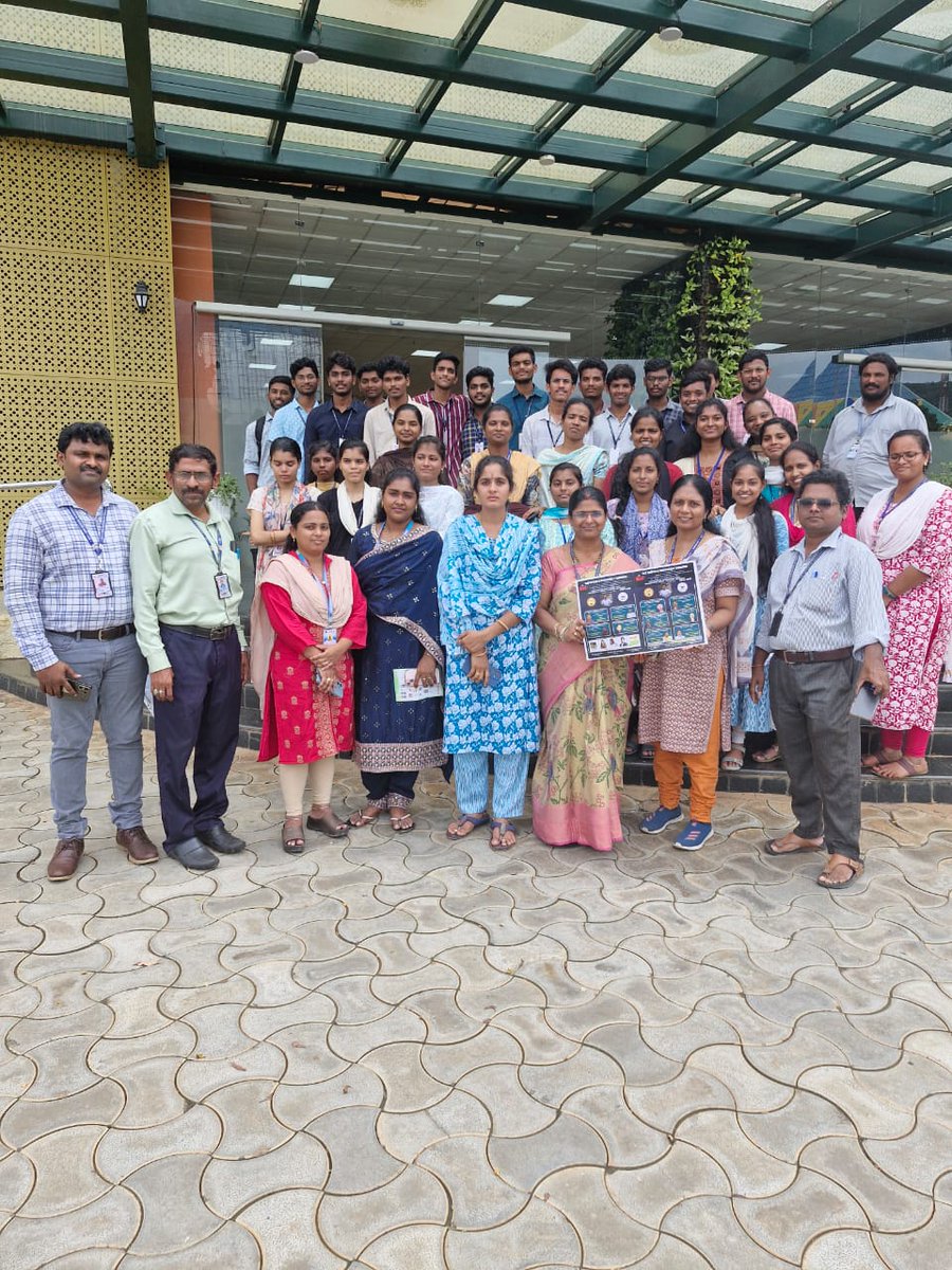 Students from Dadi Institute of Engineering and Technology, Anakapalli visited <a href="/AP_MedTechZone/">AMTZ.in</a> , exploring the cutting-edge world of #MedicalTechnology. A perfect blend of learning and #innovation—empowering future #MedTech leaders through this enriching #IndustrialVisit. #AMTZ