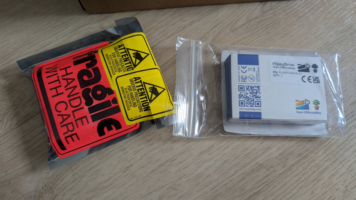 hitmanmcc's tweet photo. Finally, after a very long wait, my flippydrive units have arrived! One for my spice orange GameCube and one for my Panasonic Q.
#RETROGAMING #Nintendo #GameCube #flippydrive https://t.co/zRLzQoDCtx