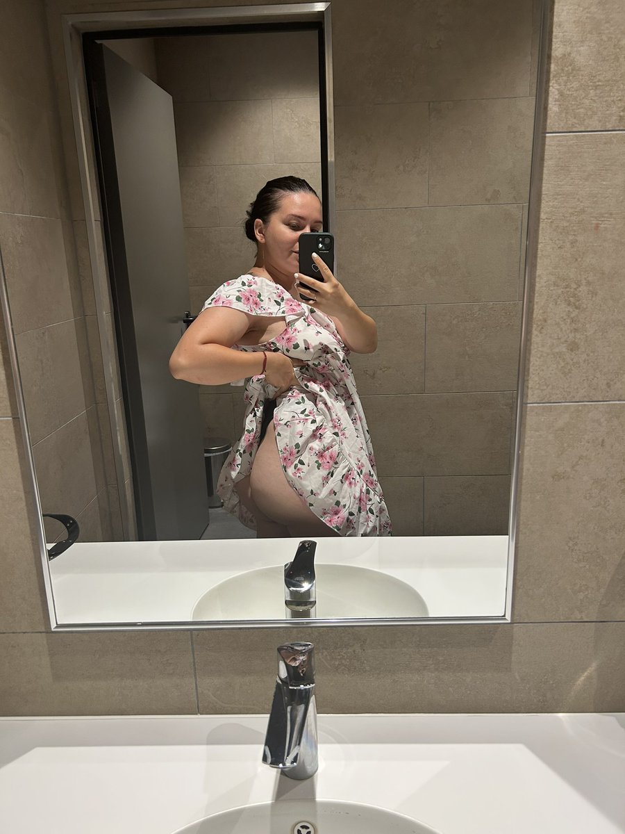 onlyfans.com/ana.daniela99