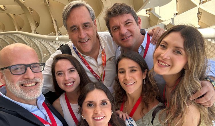 Concluye la #FFD4 y #ULoyola ha estado presente con personal investigador, voluntariado estudiantil y en eventos paralelos.  Compromiso con una economía centrada en las personas  uloyola.es/blog/la-univer…